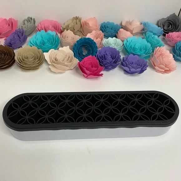 Cosmetics holder - Picture 3 of 5